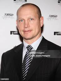 Hero for Hope Honoree, actress Christine Taylor and Chris Pendergrast...  News Photo