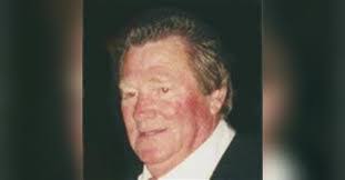 Leon Anders's Instagram, Twitter & Facebook