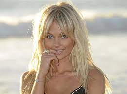 Caroline Receveur Cheveux Long Avec Frange Cheveux Cheveux Long