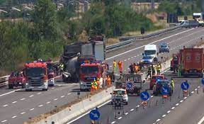 Questa mattina una giovane di 25 anni di sarmato, paese in provincia di piacenza, è rimasta gravemente ferita nello scontro frontale tra la sua punto e una ford fiesta. Pgtsiilw8doxqm