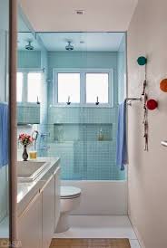 Banheiro Pequeno Com Pastilha Azul Banheiros Modernos Disposicao Do Banheiro E Banheiro Simples