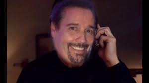 Classic movie trivia quiz show with actor contestants?