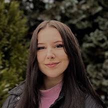 Lina Miller's Instagram, Twitter & Facebook