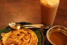 The lunch crowd at the restaurant in medan. Hmmm Segarnya Teh Tarik Ditemani Roti Canai