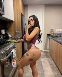 BLACKGIRLMAGIC 🧚🏿‍♀️ | Its @alexiarenaudxo 😍 follow her before she  stops accepting! @alexiarenaudxo Credits : @mich_bunny1 | Instagram