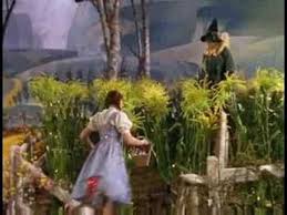 The Wizard Of Oz Which Way Do We Go Youtube Wizard Of Oz Musical Wizard Of Oz Characters Wizard Of Oz 1939
