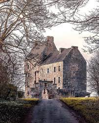 Midhope Castle Is A 16th Century Tower House And Belonged To The Drummonds Of Midhope Who Were In Possession During Part Of The Castle Tower House Old Castle