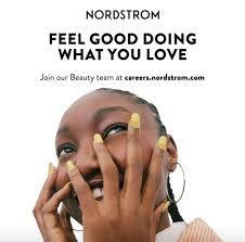 Mandy Glenn's Instagram, Twitter & Facebook