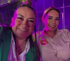 Sandra Islas (@sandraislasr) • Instagram photos and videos