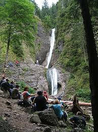Trasee de iarna in muntii ceahlau. Cascada Duruitoarea Ceahlau Obiective Turistice Harta Romaniei