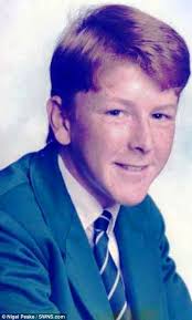 UK astronaut Tim Peake manually docks with Nasa's ISS