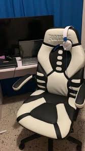 Nachrichten senden und empfangen kannst. Fortnite Skull Trooper V Reclining Ergonomic Gaming Chair Respawn By Ofm For Sale Online Ebay