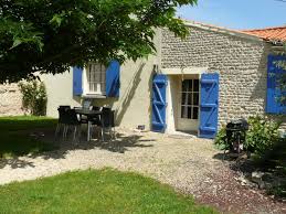 12 Avis Et 21 Photos Pour Gite Le Farfadet Avec Piscine En Sud Vendee Tripadvisor Fontenay Le Comte Location De Vacances