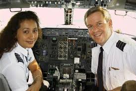 Aloha Airlines Captain First Officer Image Aloha Airlines Ohana On Pbase Pilot Flight Crew Airlines