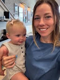 Aloha Mayfield family! A very happy and fun vacation with you two! 💛