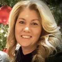 Renee Goldsmith's Instagram, Twitter & Facebook