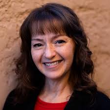 Everyday Woman's Guide to Living Your Best Life: 32 Women Share Their  Wisdom