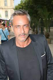 Et on oublie pas de réagir sur les réseaux sociaux avec les hashtag #alicenevers et #marquand ! Exclu Jean Michel Tinivelli Meurtres A Pourquoi S Tele Star