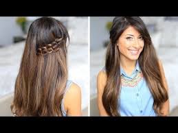 This hairdo is young and perfect for college going girls. 20 Cute Summer Hairstyles For College Girls To Stay Cool