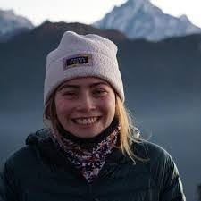 Violet Schwartz's Instagram, Twitter & Facebook