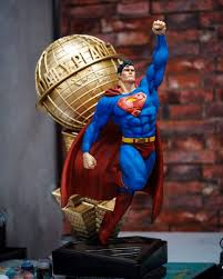Nerd Reverse On Instagram Superman 1 4 Scale Sculpted By Erick Sosa Art Painted By Titinun Painter Ekon S Superman Art Superman Action Figure Dc Comics Art
