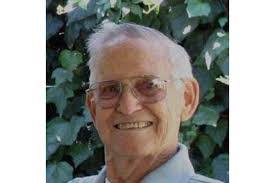 Carl Crouse's Instagram, Twitter & Facebook