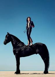 Photo For The Cover Of The Magazine Harper S Bazaar Model Anna De Rijk C Povera Studio Https Defact Fotografia De Caballos Fotos De Caballos Caballo Frison