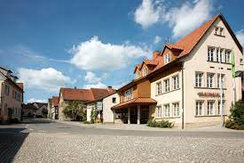 Die gemeinde hausen liegt im nordosten des gebirgskammes hohe rhön, ca. Rhon Rundweg 1 Hausen Rhonfuhrer De