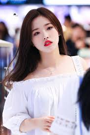 Lamb On Twitter Kpop Girls Olivia Hye Olivia