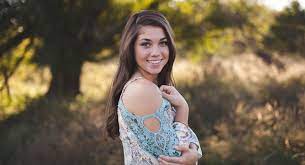 Every Man Should Know: How To Make Beautiful Women Fall For You