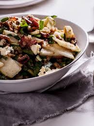 10 Idees De Salades Dautomne Tres Appetissantes Et Simples A Page 10 Idee Salade Salade D Automne Salade Automnale