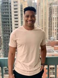 A heartbreak island contestant, physiotherapist and a builder join the mansion. The Bachelorette 2021 Contestants Katie Thurston Season 17 Cast Stylecaster