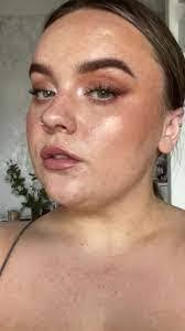 Tara Cheek's Instagram, Twitter & Facebook