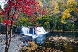 Waterfalls in the north carolina mountains are beautiful and impressive natural features, and they're a great reward at the end of a hike. Waterfalls Near Asheville Nc An Introductory Hiking Guide Freestone Properties