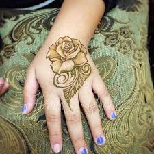 Every week we publish insightful articles to educate, inspire, and improve your life. 25 Easy Henna Tattoo Designs On Hand For Girl