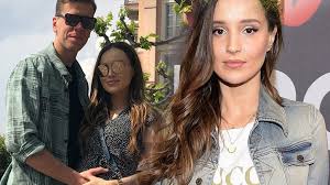 Jej kurtka to prawdziwy hit. To Juz Oficjalne Marina Luczenko Jest W Ciazy Foto Zeberka