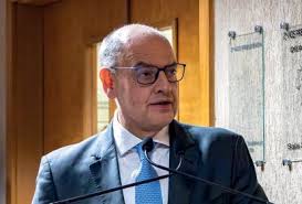 Governo do Rio ordena mais 30 exonerações, que já somam 668 em um mês