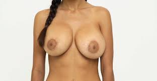 Mia Khalifa's nude body in a leaked video - Thotslife.com exclusive