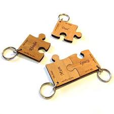 Personalised Wooden Jigsaw Four Piece Keyring Set Objets Porte Clef Mobilier De Salon