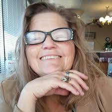 Jo Dunn's Instagram, Twitter & Facebook