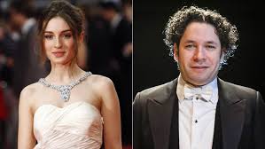 Qui ocupa ara el cor de l'actriu és gustavo dudamel , un reconegut director d'orquestra veneçolà. Boda Sorpresa De Maria Valverde Y Gustavo Dudamel