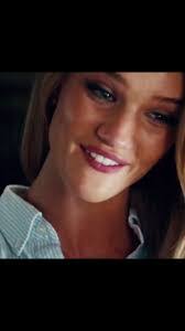 Rosie Carrera's Instagram, Twitter & Facebook