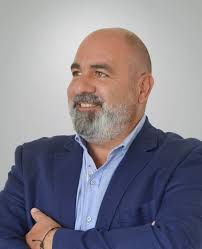 Meet Our Team: Visionaries Behind Exceptional Designs