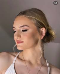 Makeup artist for Michigan weddings