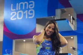 Principal atleta do país nos saltos ornamentais, ingrid oliveira conquistou, neste sábado, a medalha de ouro na prova de plataforma do gp de bolzano, na itália, competição que reuniu algumas atletas que estarão nos jogos olímpicos de tóquio, marcados para o dia 23 de julho. Ingrid Oliveira Deixa Polemicas De Lado E Foca No Salto Ornamental Fotos R7 Pan Lima 2019