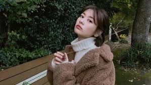 Namun trend gaya rambut pendek semakin banyak diminati saat ini. Manis Dan Imut 7 Inspirasi Gaya Rambut Pendek Ala Artis Korea