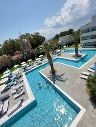 Finding magic in every mundane.😍