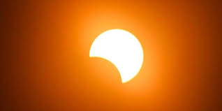 Sie haben eine faszinierende wirkung auf alle betrachter, insbesondere eine sonnenfinsternis. Sonnenfinsternis Am Donnerstag Zeigt Sich Ein Naturschauspiel