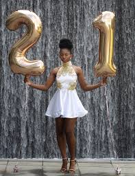21st Birthday Birthday Photoshoot With Friends Ideas Instagram Ames 21st Birthday Photoshoot Birthday Photoshoot Photoshoot Inspiration