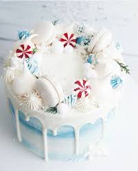 Best pretty christmas cakes from 25 perfect cakes for this holiday season page 4 of 25. 29 Creative And Stylish Winter Wedding Cakes Amaze Paperie Christmas Desserts Christmas Cake Christmas Cake Decorations